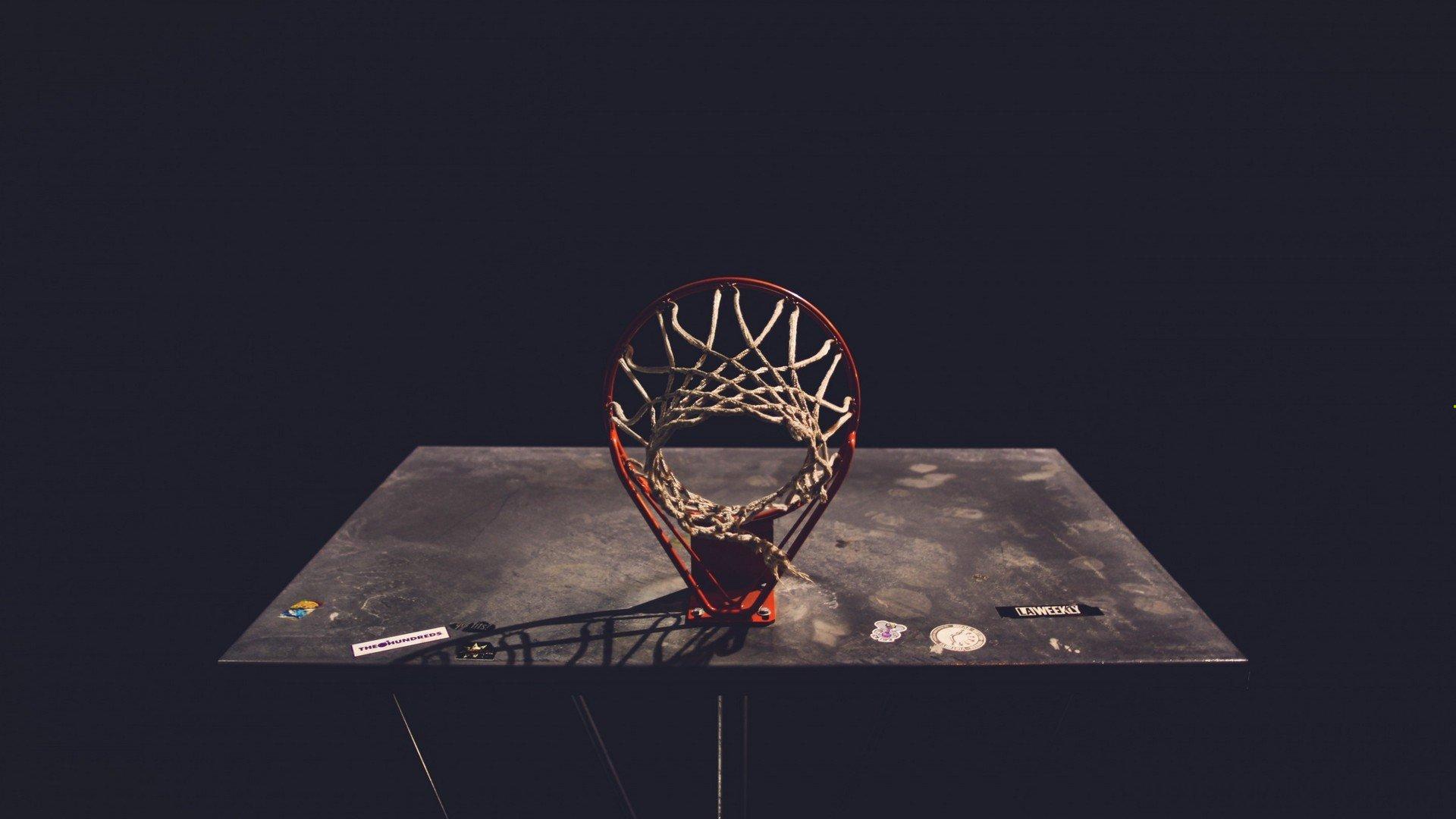 NBA总决赛激战正酣 勇士队与凯尔特人队上演巅峰对决