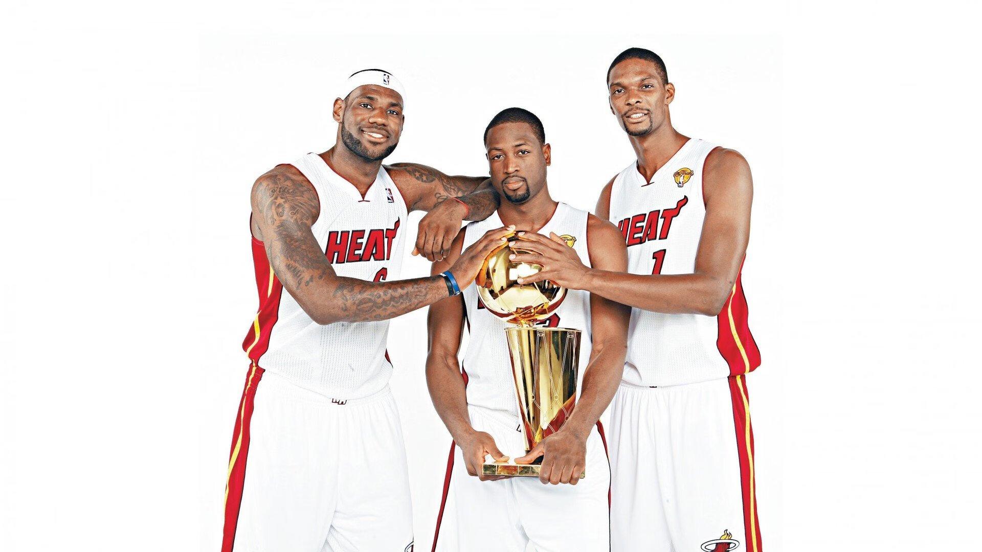 邮报独家，2026年世界杯将引入强制补水暂停 上下半场各设三分钟冷却时段